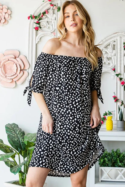 Heimish plus size short sleeve off-shoulder animal print mini dress, trendy and stylish for casual wear