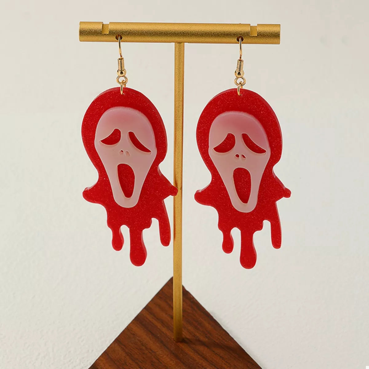 Halloween ghost scream dangle earrings featuring spooky ghost designs, perfect for Halloween costumes and festive accessories.
