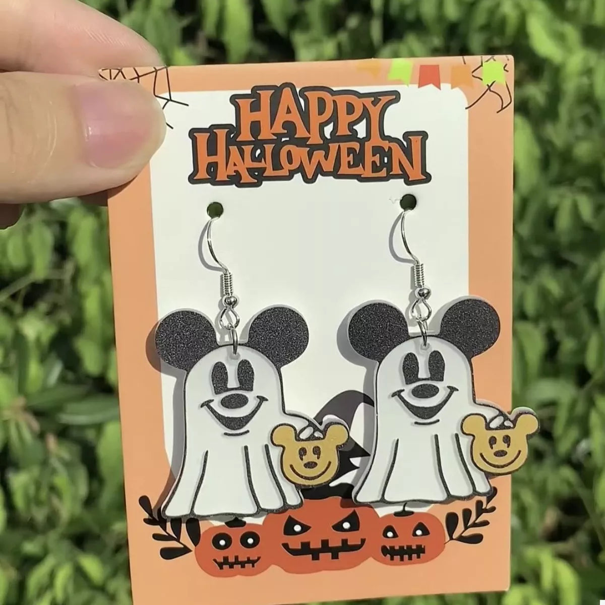 Halloween Mickey Ghost dangle earrings from Trendsi featuring spooky Mickey Mouse ghost designs for festive costume accessories.