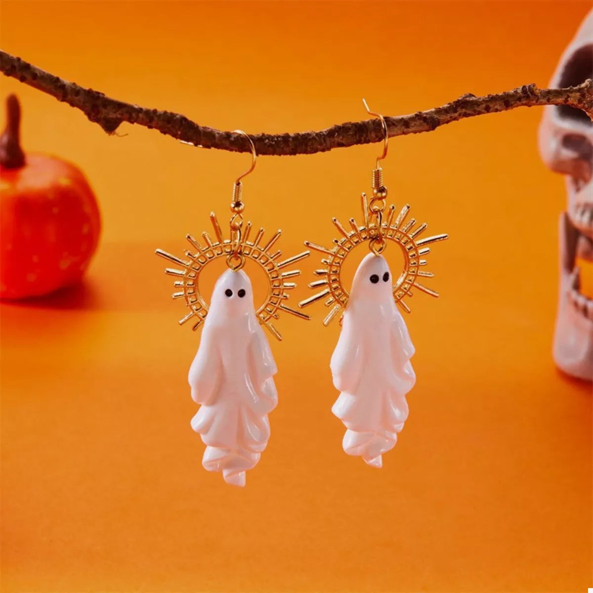 Halloween Sunburst Ghost Drop Earrings by Trendsi featuring ghost-shaped dangles with sunburst details in a spooky Halloween style