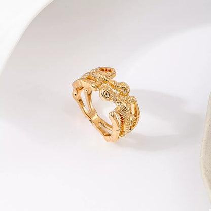 Halloween Skull Alloy Ring featuring a detailed skull design in silver-tone alloy, stylish gothic jewelry accessory