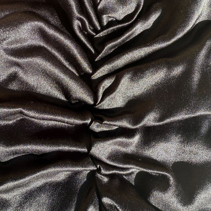 Organic silk hair bonnet by LINA LENNOX in Onyx Black, featuring a 53-66 cm size for comfortable sleep and hair protection.