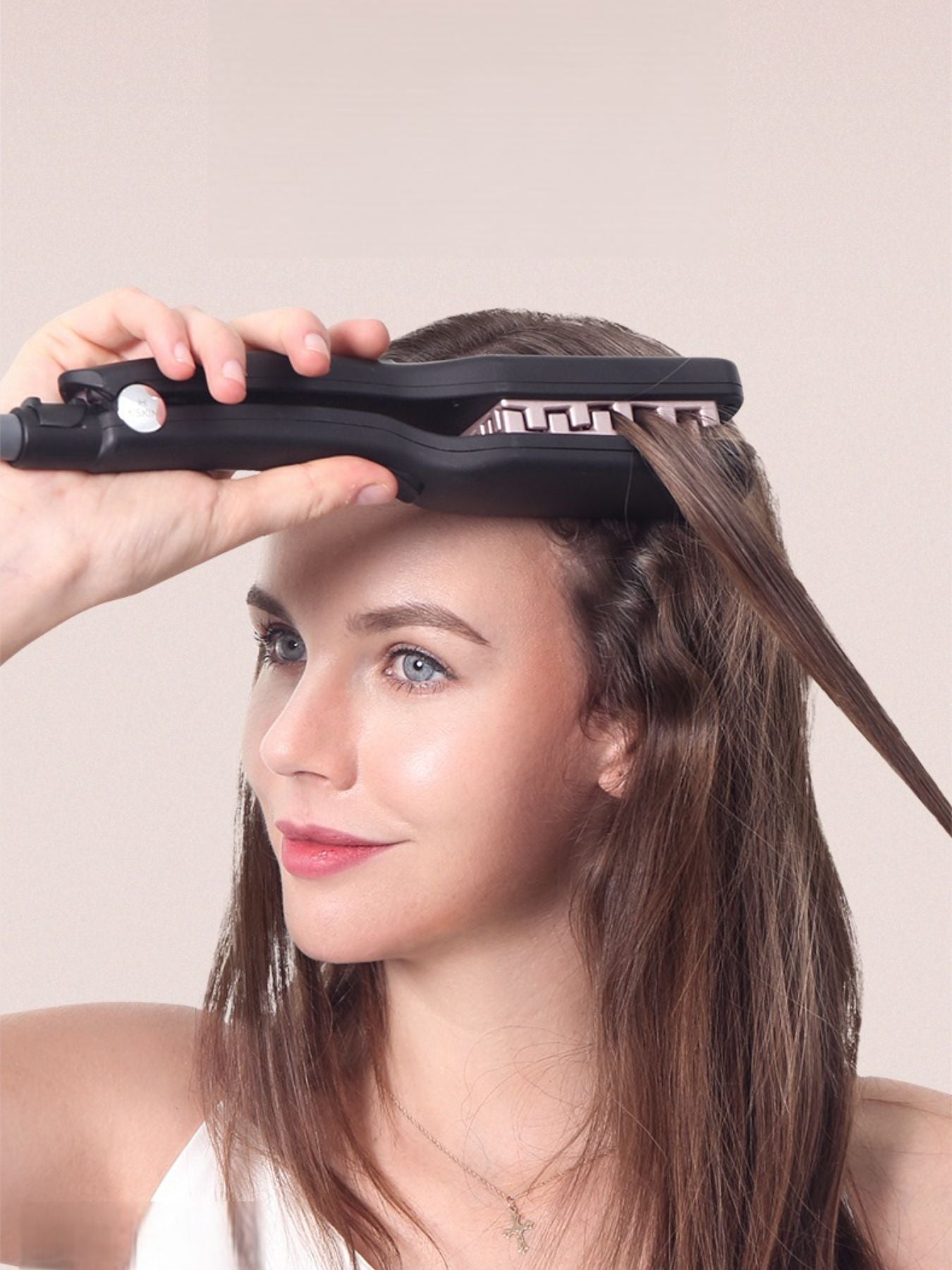 Black adjustable temperature hair straightener by Trendsi with North American plug and ceramic plates for sleek styling.