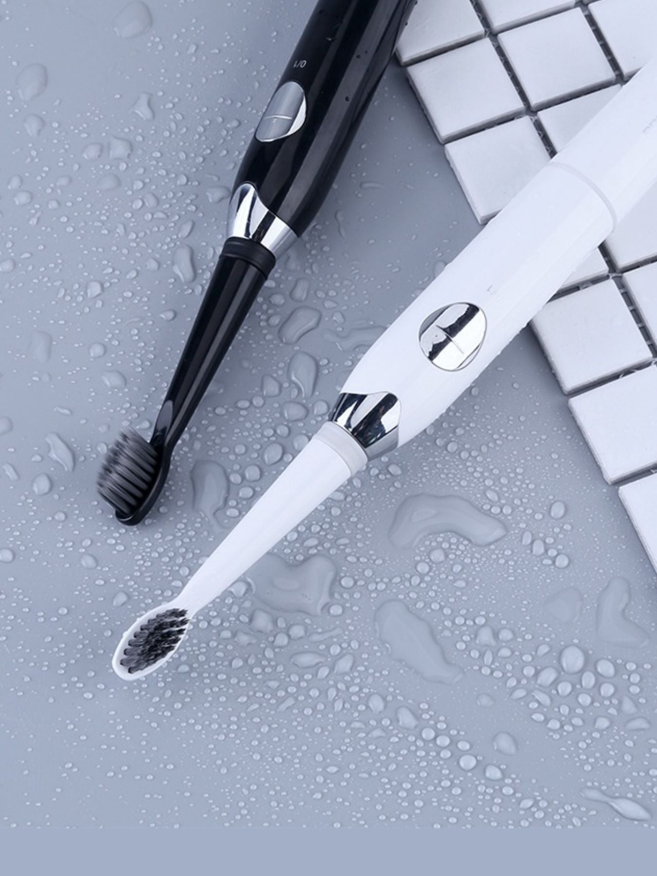 Black electric toothbrush from Trendsi with a long-lasting battery, sleek design, and ergonomic handle for effective oral cleaning.