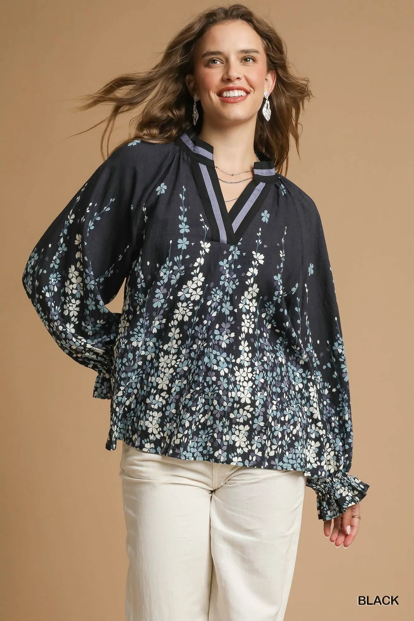 Plus size Umgee floral vine print blouse with balloon sleeves, stylish and comfortable women's top, black color, full size.
