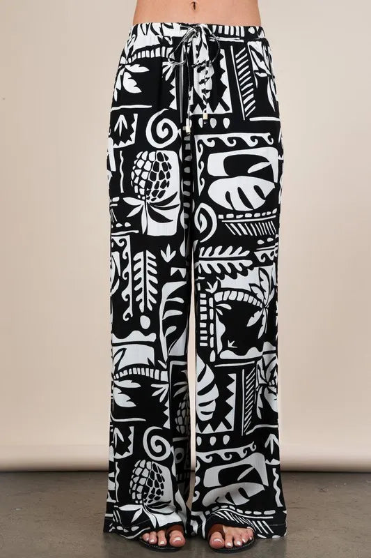 Black Very J printed casual wide-leg resort pants with relaxed fit and stylish design, ideal for comfortable summer wear.
