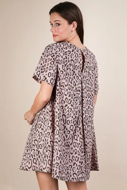 Leopard printed comfy mini dress from VERY J by Trendsi, blush pink color, fitted style with short sleeves and scoop neckline.
