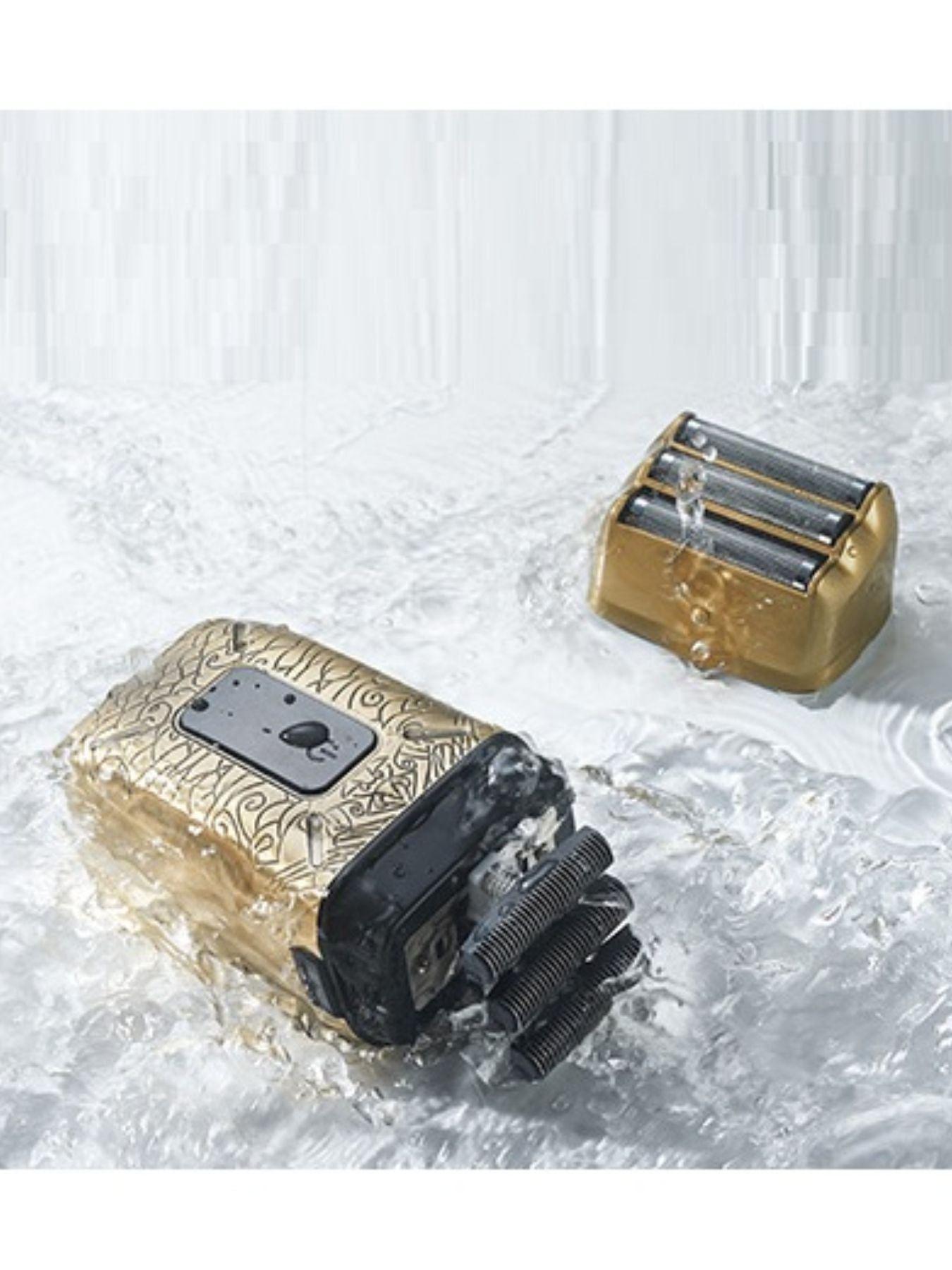 Trendsi waterproof electric shaver with brass body, compact design, suitable for wet and dry grooming.