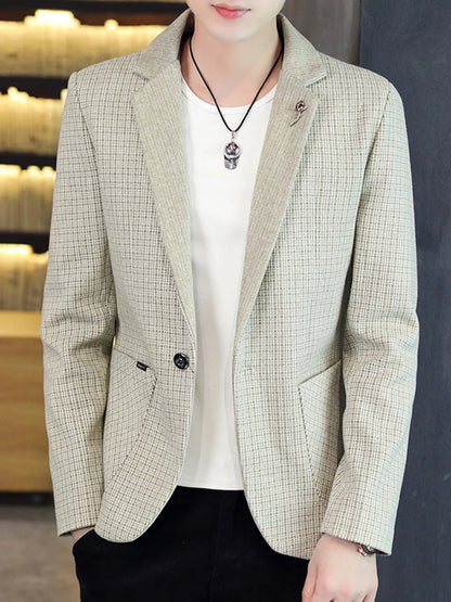 Men's plus size brown plaid blazer with slim fit, classic design, tailored for a stylish and comfortable fit.