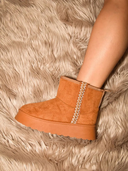 Caramel WILD DIVA round toe platform boots by Trendsi featuring a stylish chunky heel and smooth leather finish.