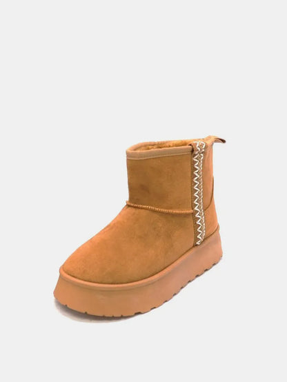 Caramel Wild Diva round toe platform boots with chunky heels and lace-up design, stylish footwear by Trendsi.