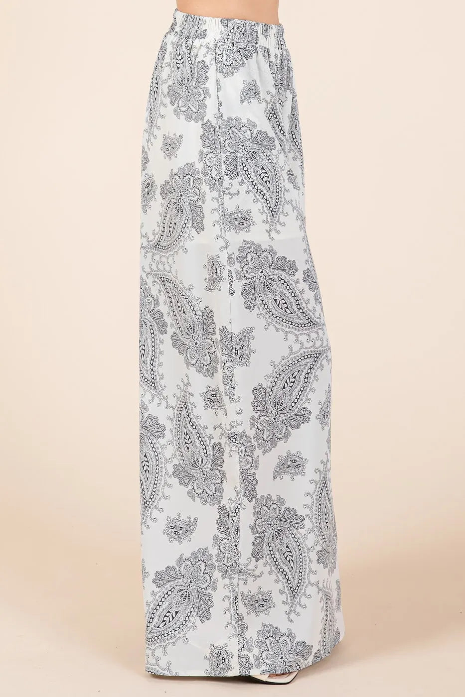 Cream and black paisley print camisole and pants set by Mittoshop featuring a stylish, coordinated print and comfortable fit.