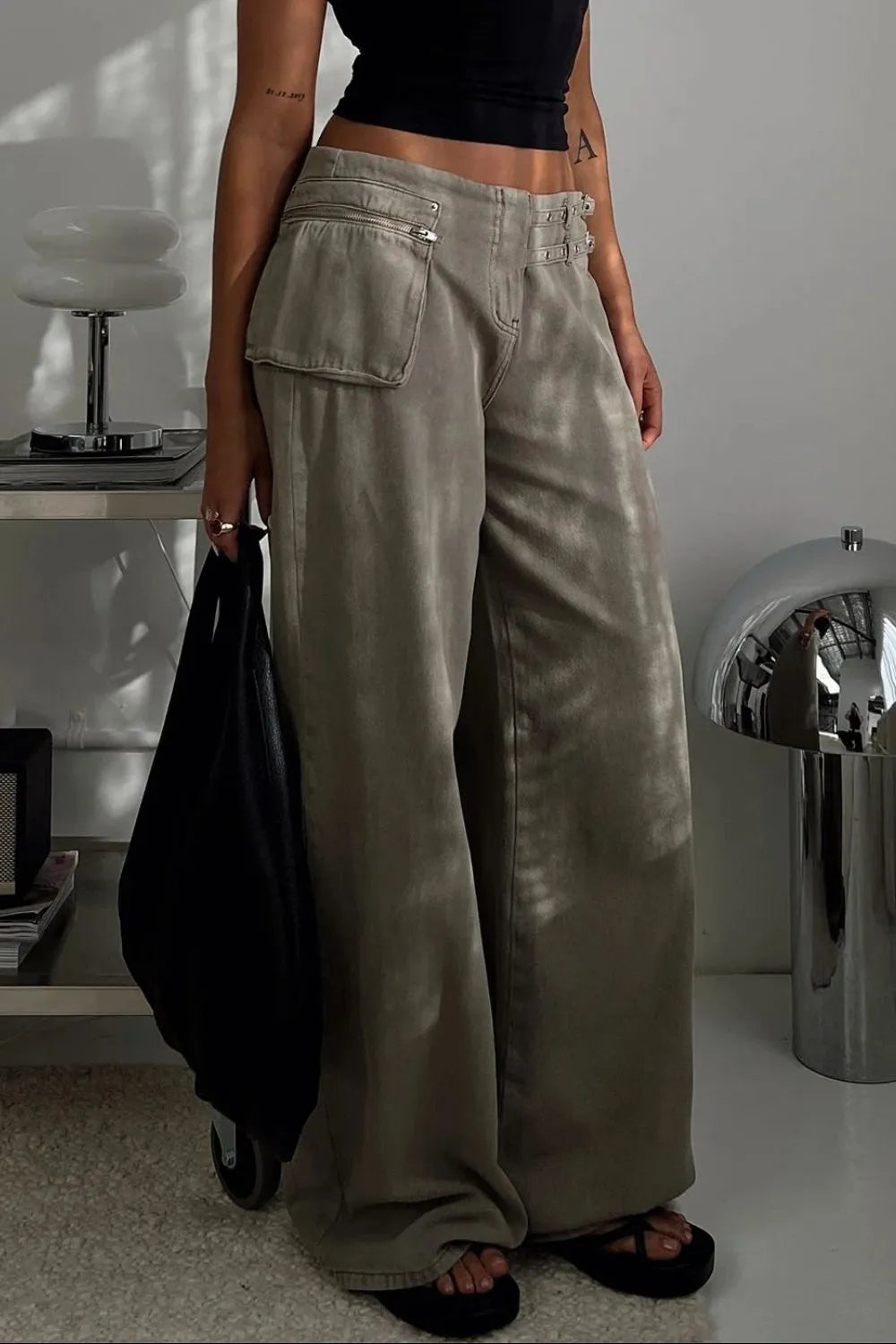 Dark gray wide-leg jeans with pockets from Trendsi, featuring a relaxed fit and casual style.