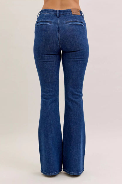 Judy Blue high waist flare jeans with front patch pockets, stylish denim pants with a fitted waist and wide flared legs.