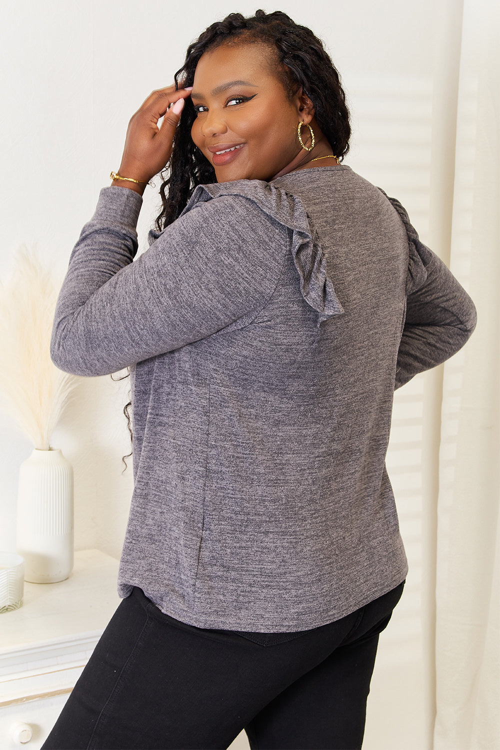 Dusty pink long sleeve T-shirt with square neckline and ruffle shoulder details from Trendsi, casual and stylish for everyday wear.