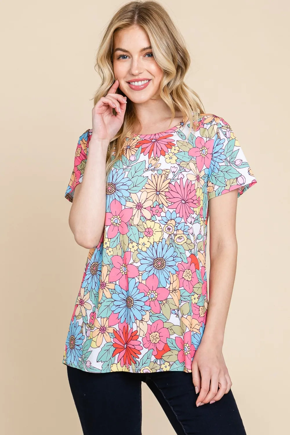 Trendsi BOMBOM floral short sleeve T-shirt with vibrant tropical floral pattern on lightweight fabric.