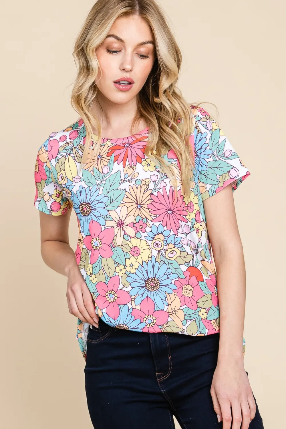 Trendsi BOMBOM floral short sleeve T-shirt with colorful flower print on white fabric, casual summer top for women