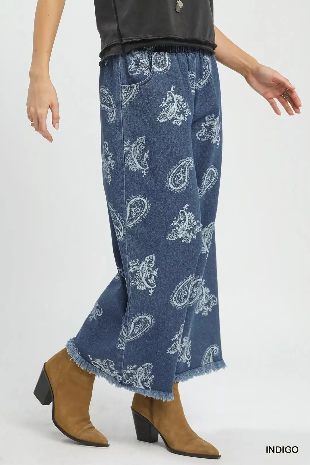 Indigo Umgee denim wide-leg pants with paisley pattern, relaxed fit and stylish design, perfect for casual wear.