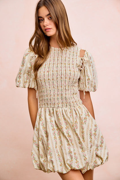 Trendsi ivory floral bow tie attachable puff sleeves dress with elegant puff sleeves and bow detail, perfect for stylish occasions.