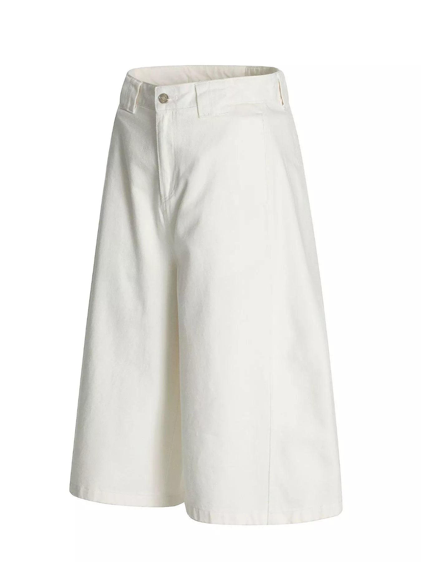 Men's ivory wide-leg capris by Trendsi, featuring a relaxed fit and casual style, shown on a model.