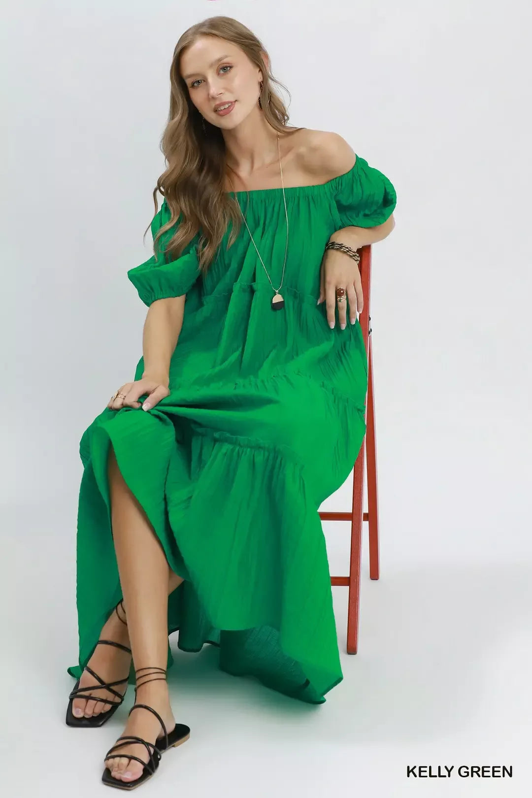 Kelly green Umgee textured tiered midi dress with a flowy silhouette, featuring layered fabric and a stylish, casual look.
