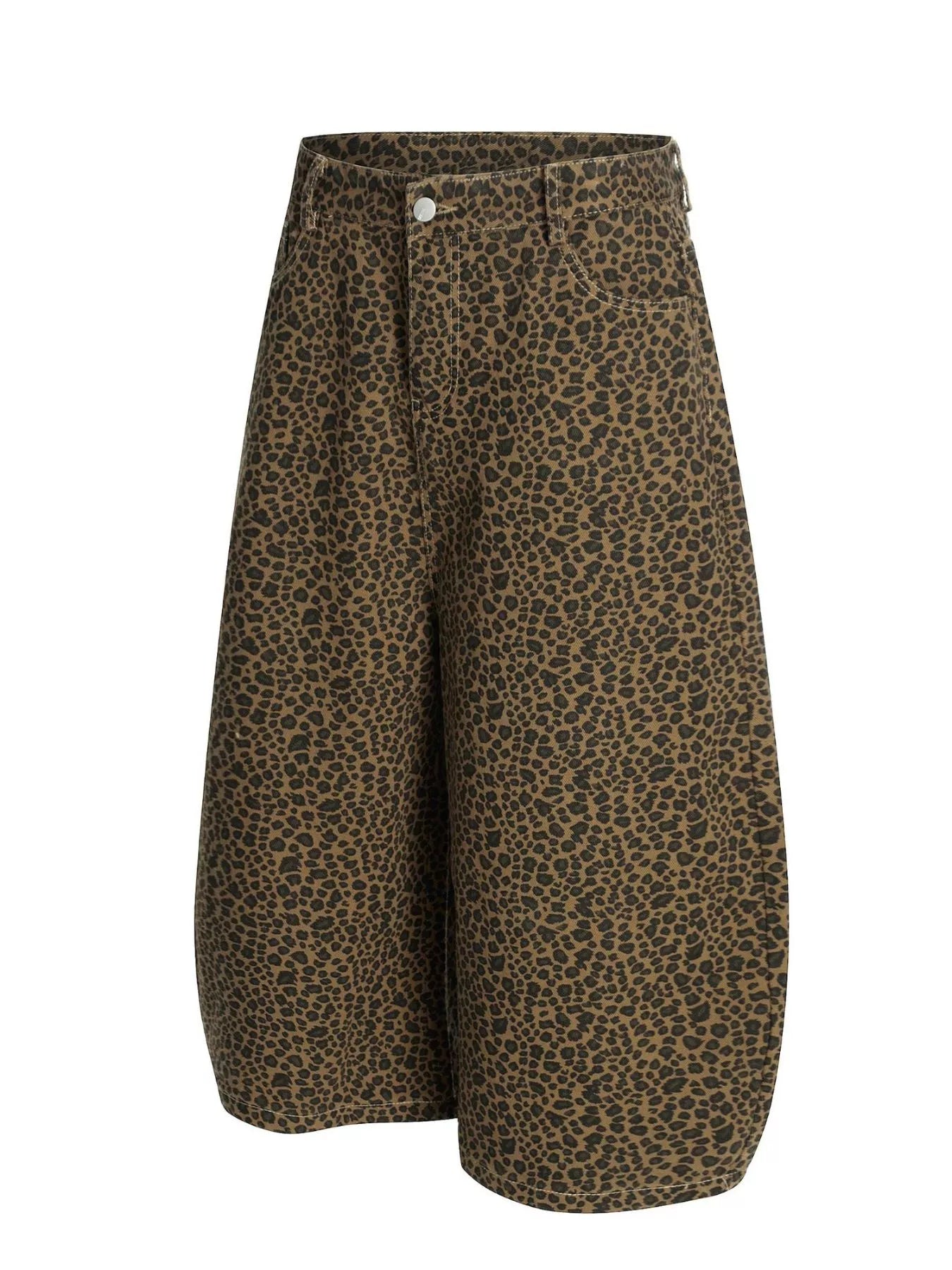 Men's leopard print wide-leg capris by Trendsi featuring bold animal pattern and relaxed fit, perfect for casual or trendy outfits.
