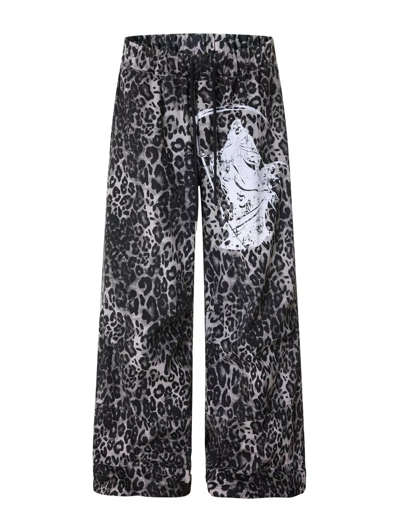 Men's leopard print wide-leg pants from Trendsi, featuring a bold leopard pattern and relaxed fit for casual or stylish wear.