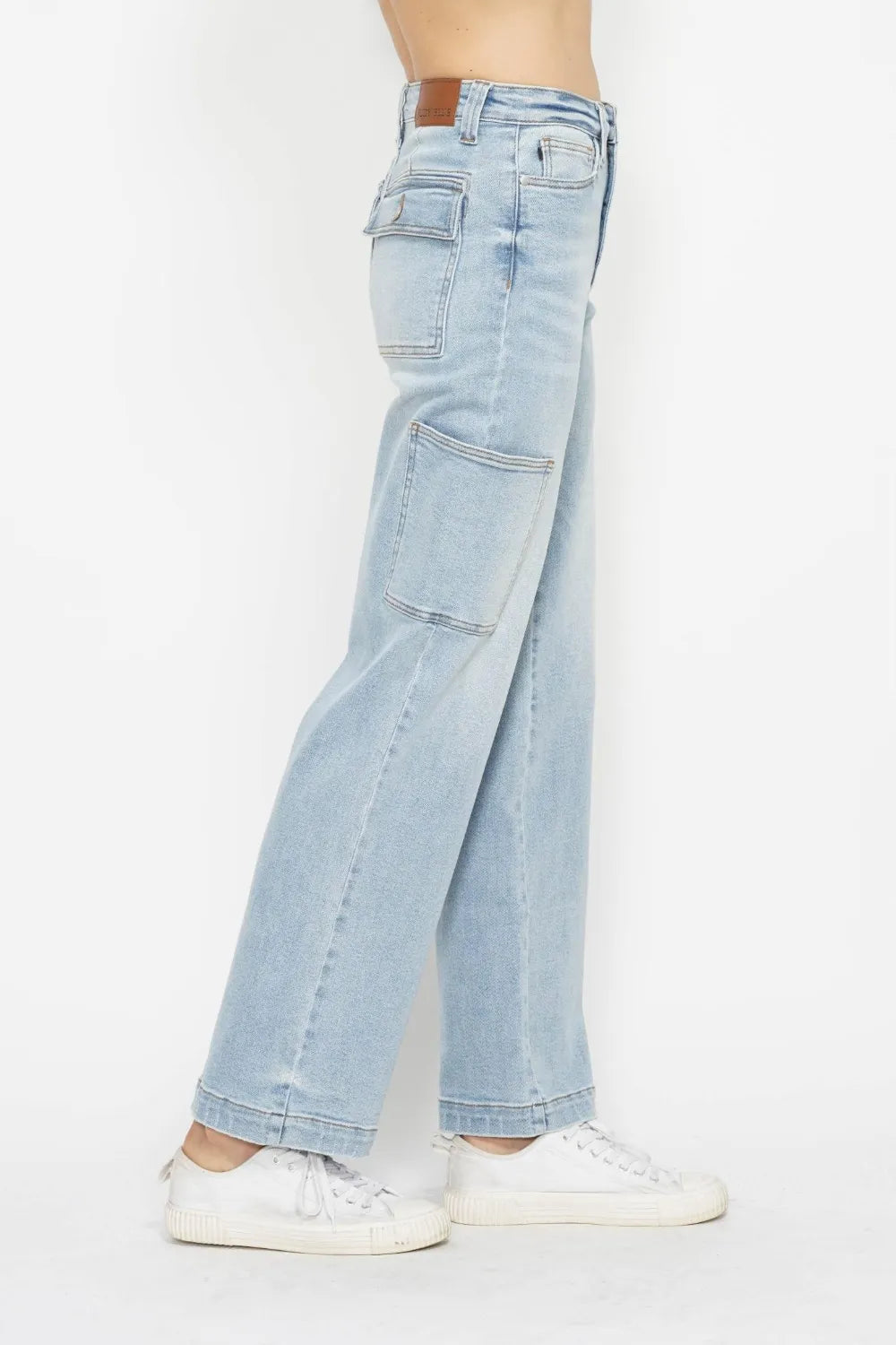 Light-wash Judy Blue high waist straight cargo jeans with belt loops and multiple pockets, full-length for women.