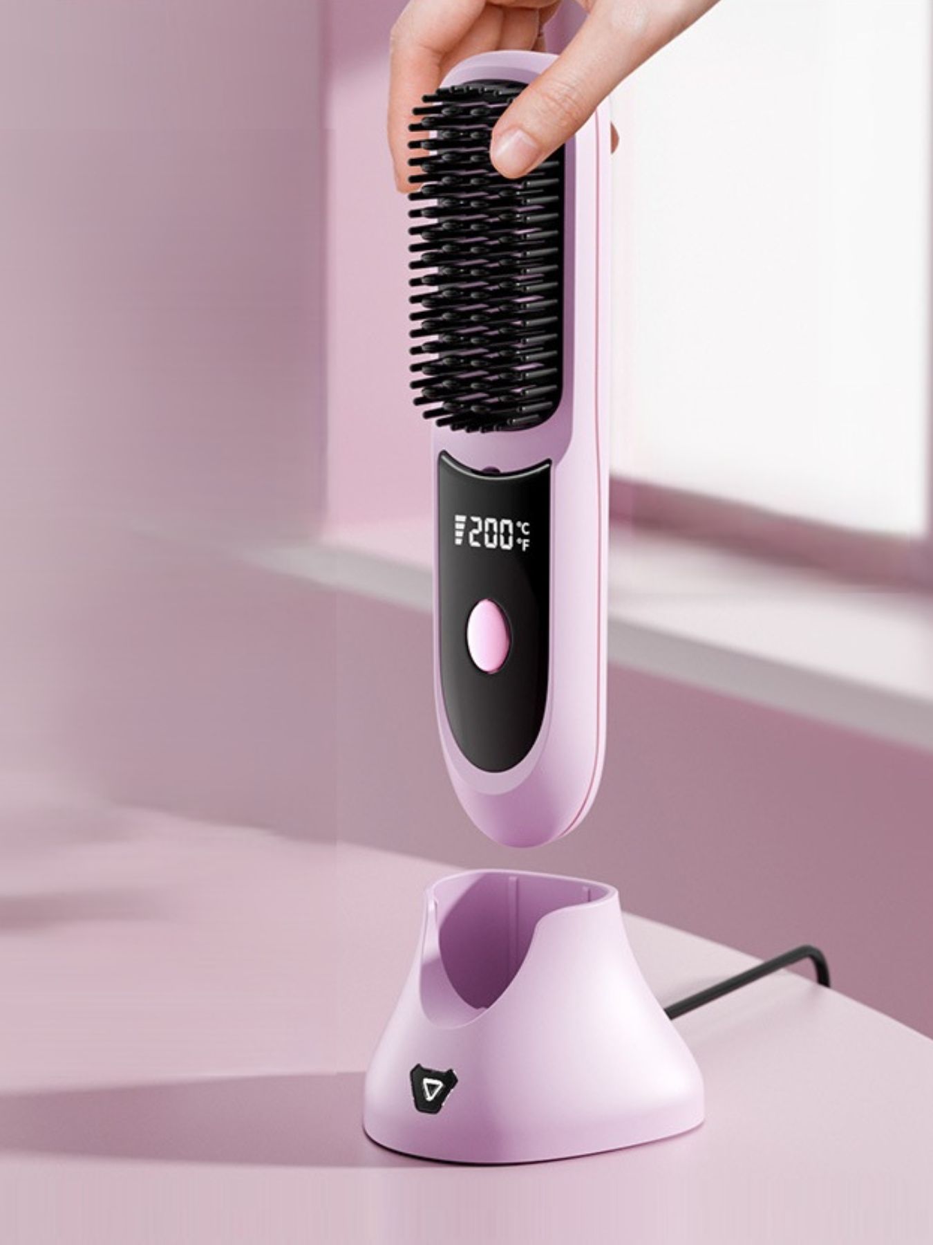 Lilac Trendsi fast heating anti-scald straightening comb with ergonomic handle, designed for safe and efficient hair styling.