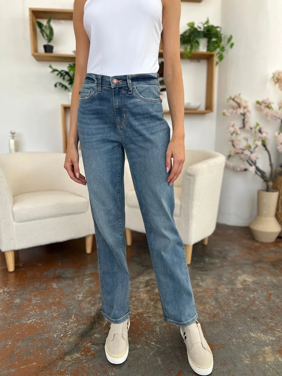 Medium shot of Judy Blue high waist straight jeans, full size, showing fit and classic denim style on a model.