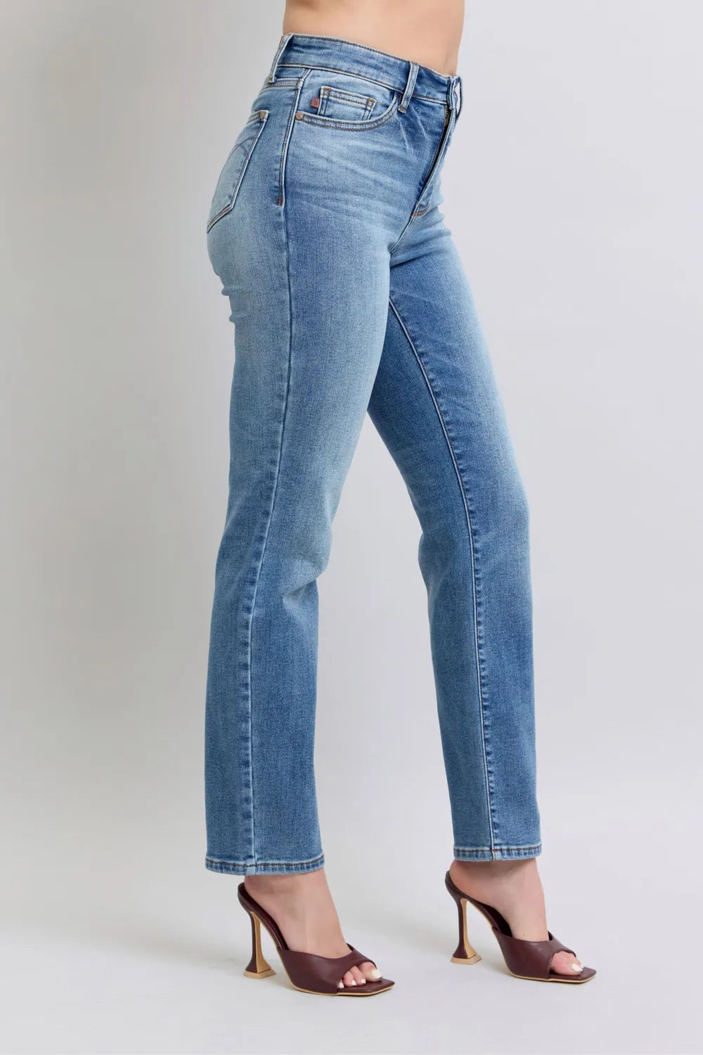 Judy Blue full size vintage wash thermal straight jeans, classic fit, with visible stitching and distressed details.