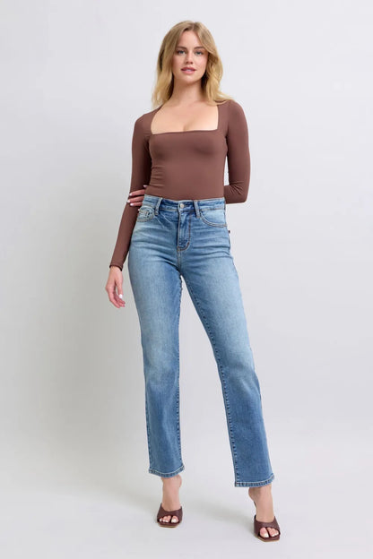 Judy Blue vintage wash thermal straight jeans in full size run, showing classic fit and distressed denim detail.