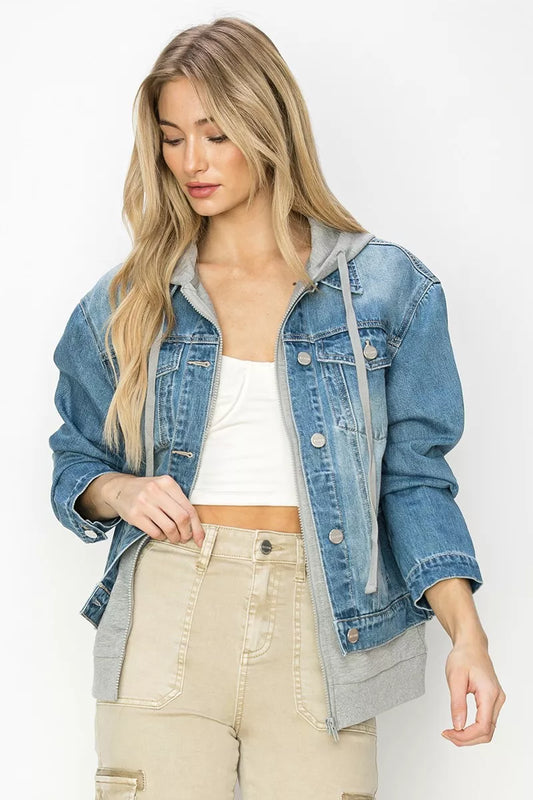 Trendsi RISEN oversized hoodie jacket in medium, featuring a cozy, relaxed fit with a front pocket and adjustable drawstrings.