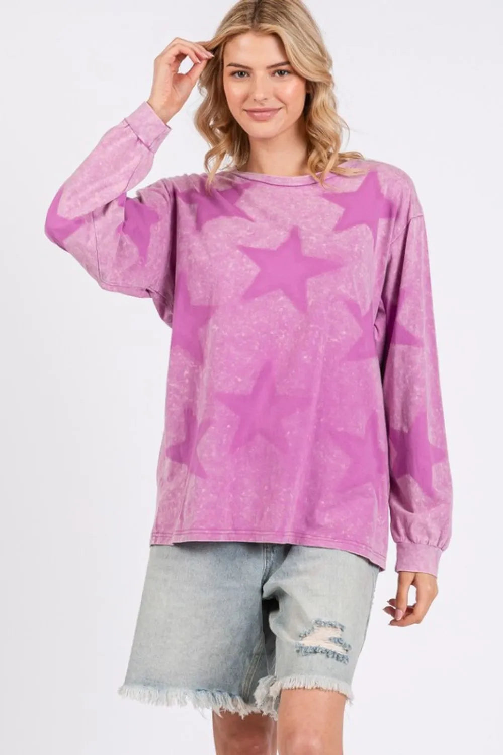Sage and mauve mineral wash star pattern T-shirt from Trendsi with short sleeves and a relaxed fit.