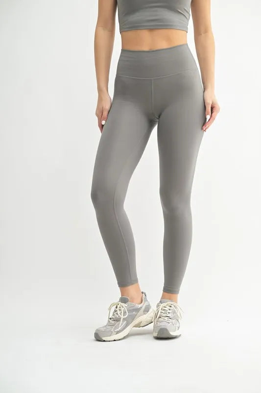 Trendsi MONO B Venice Cloud light contour high-waisted leggings in pewter, showing the soft fabric and high-rise fit.