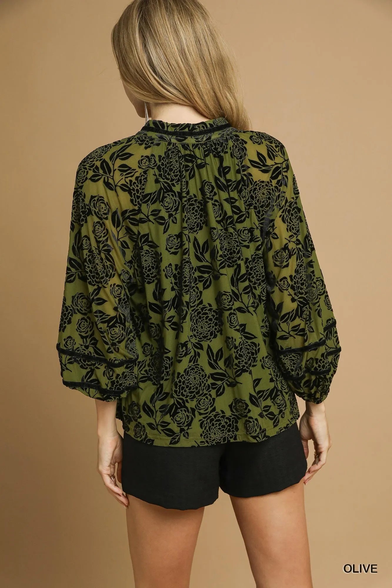 Plus size floral velvet blouse by Umgee with balloon sleeves, featuring a full size fit and elegant floral pattern.