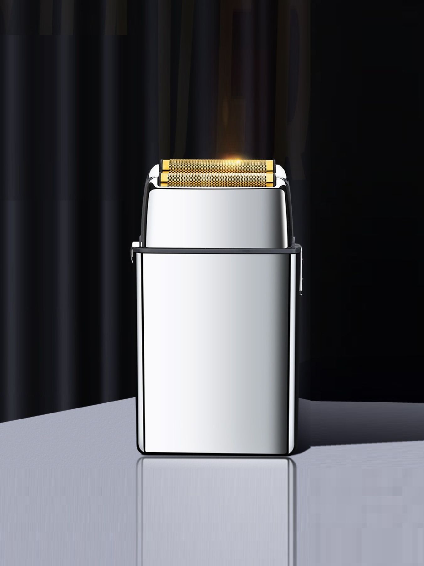 Silver portable mini foil shaver by Trendsi with compact design and one-size-fits-all functionality for easy grooming.