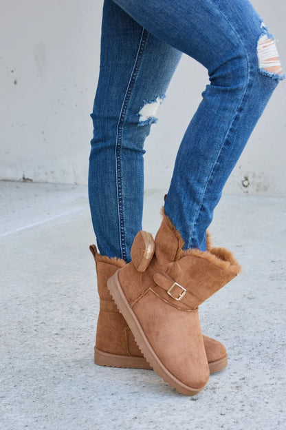 Trendsi Forever Link plush thermal flat boots in tan, featuring a cozy interior and stylish flat sole for casual winter wear.