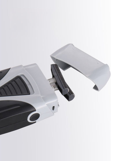 White waterproof foil shaver by Trendsi, featuring a sleek design and multiple foil heads for close shaving.