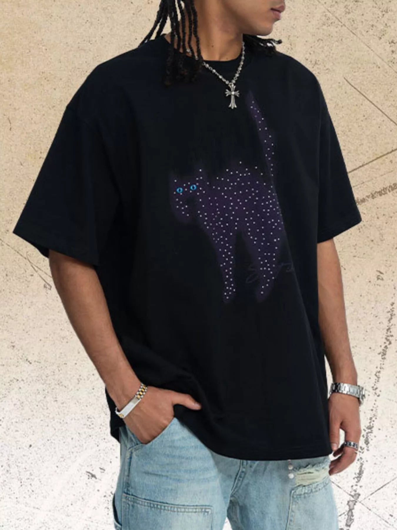 White men's short sleeve T-shirt with a black cat graphic design from Trendsi, casual and comfortable men's graphic tee